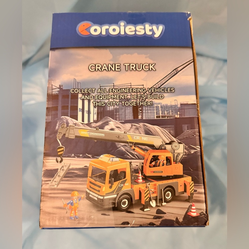 Coroiesty Engineering Vehicle Crane Truck with Lights & Sounds Brand New - Picture 11 of 12